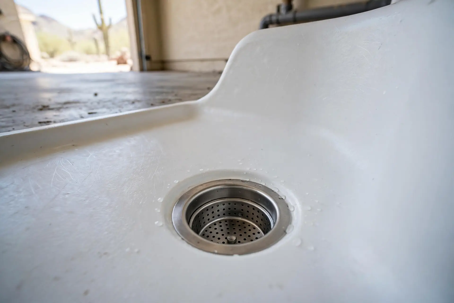 Drain cleaning tips for 85719 Tucson AZ — local homeowner guide